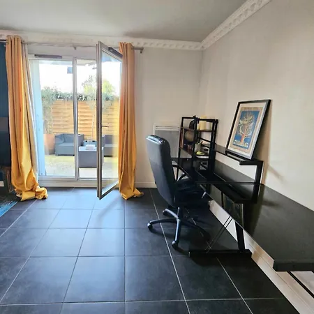 Apartmán T2 Havre De Paix Avec Bureau & Wifi - Parking Prive - Piscine & Salle Sport Communs