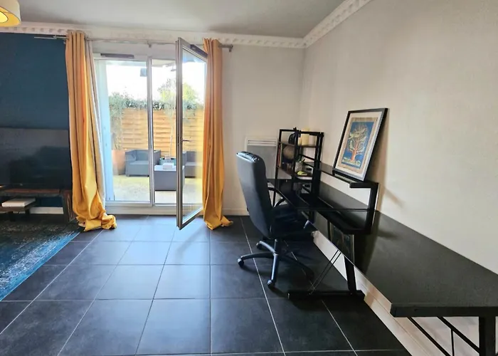 아파트 T2 Havre De Paix Avec Bureau & Wifi - Parking Prive - Piscine & Salle Sport Communs